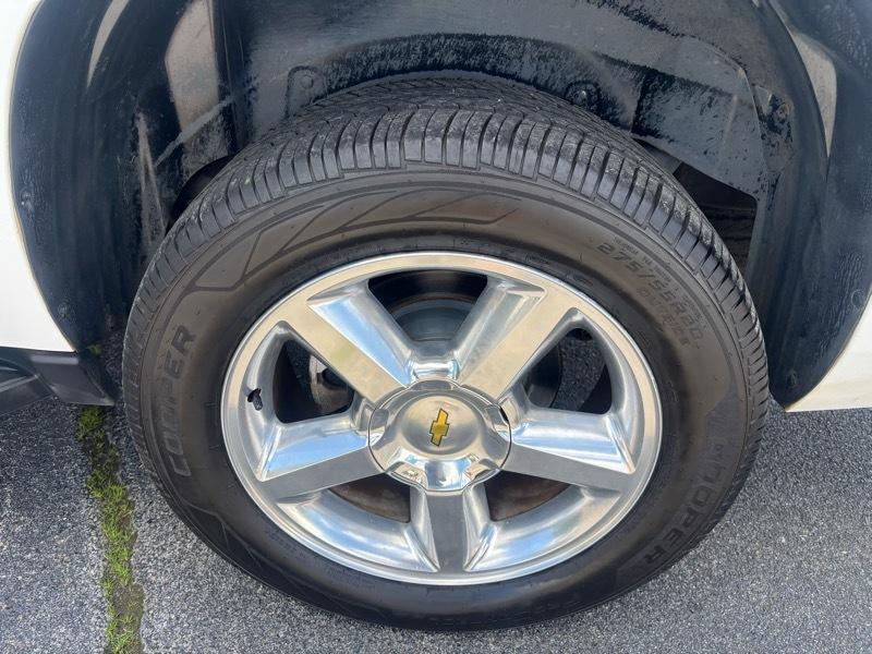 Chevrolet Suburban LT 1500 2WD 2014