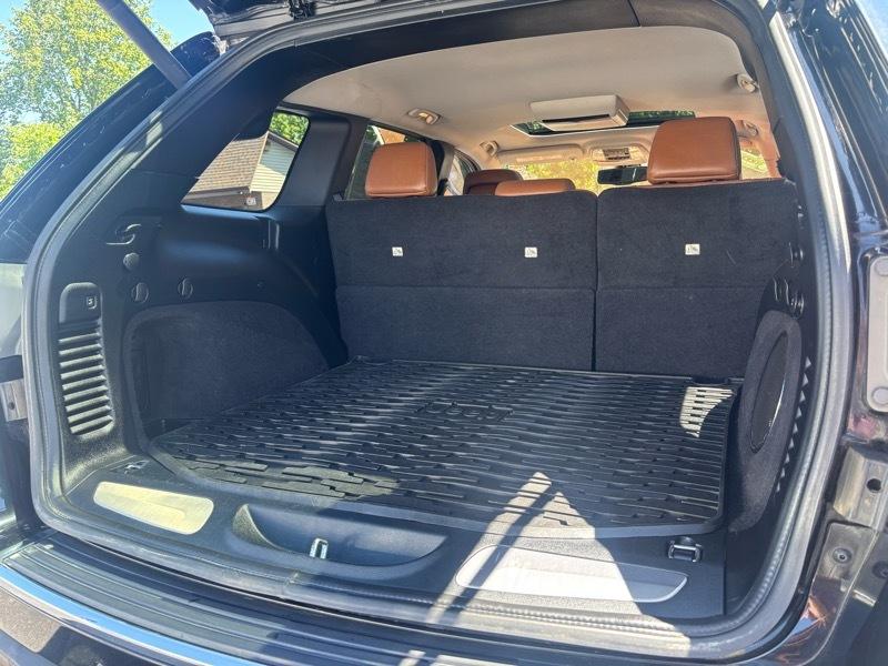 Jeep Grand Cherokee Overland 4WD 2011