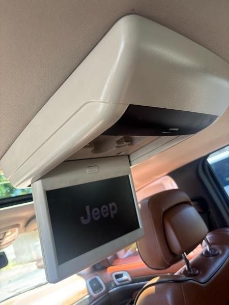 Jeep Grand Cherokee Overland 4WD 2011