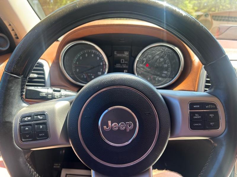 Jeep Grand Cherokee Overland 4WD 2011