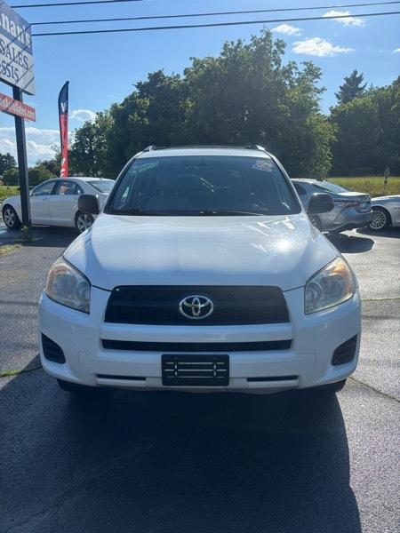 Toyota RAV4 Base I4 4WD 2010