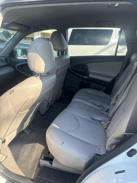 Toyota RAV4 Base I4 4WD 2010