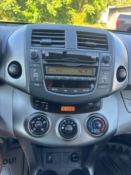 Toyota RAV4 Base I4 4WD 2010