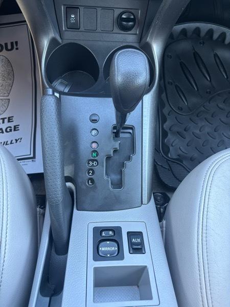 Toyota RAV4 Base I4 4WD 2010