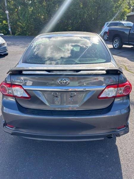 Toyota Corolla S 4-Speed AT 2013