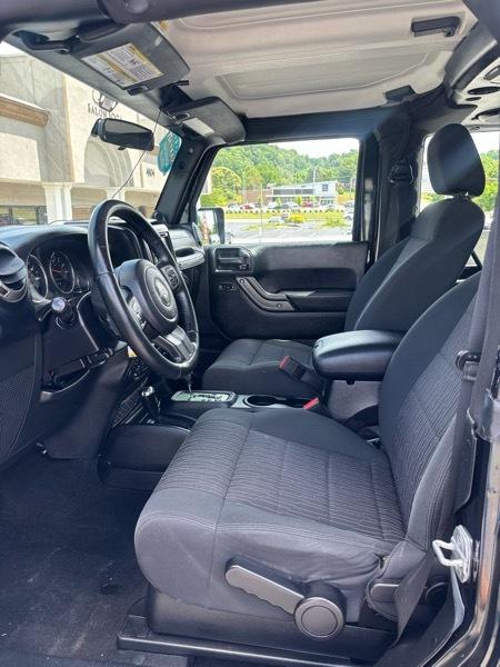 Jeep Wrangler Sport 4WD 2012