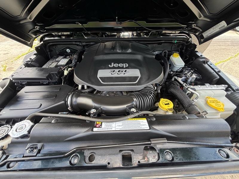 Jeep Wrangler Sport 4WD 2012
