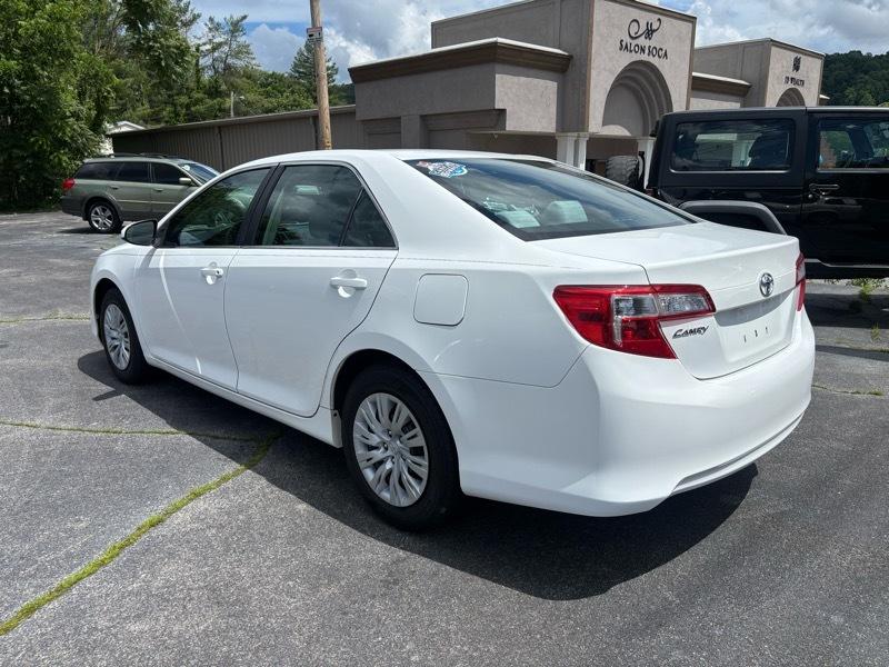 Toyota Camry L 2012