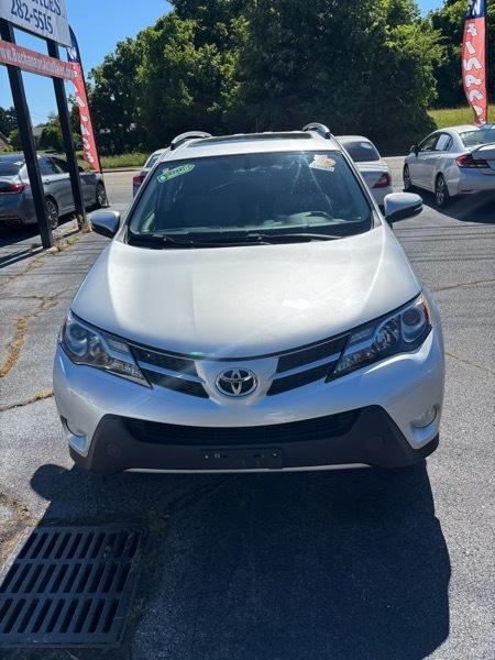Toyota RAV4 XLE AWD 2015