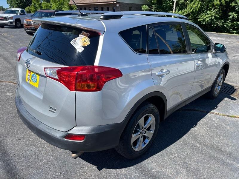 Toyota RAV4 XLE AWD 2015