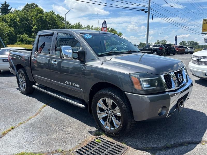 Nissan Titan LE Crew Cab 4WD 2007