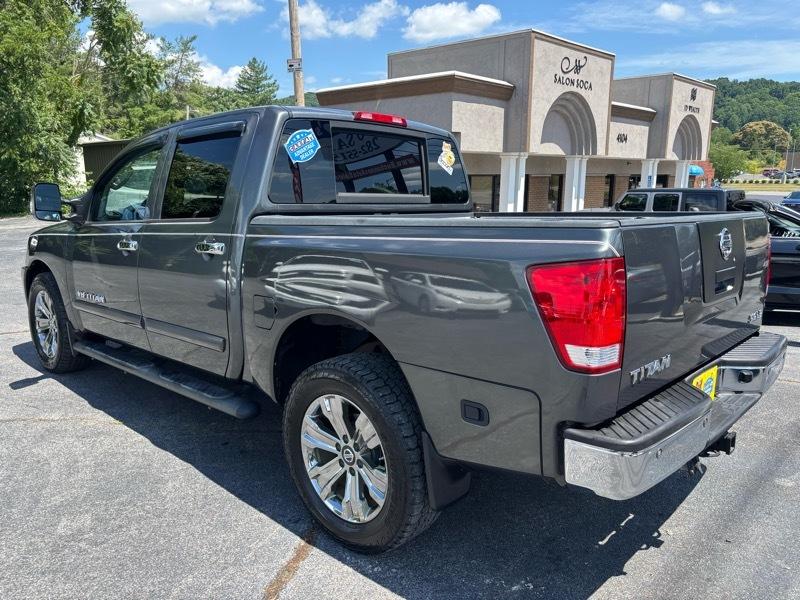 Nissan Titan LE Crew Cab 4WD 2007