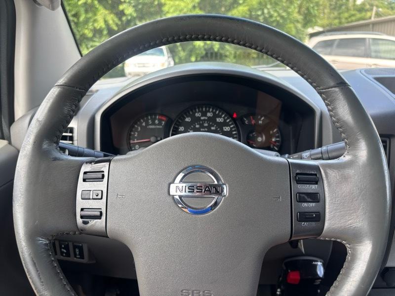 Nissan Titan LE Crew Cab 4WD 2007