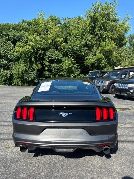 Ford Mustang EcoBoost Coupe 2015