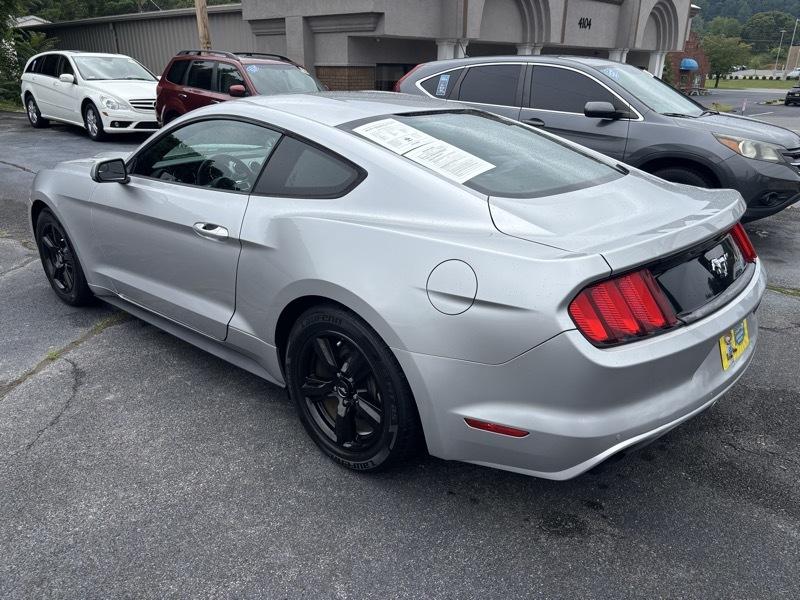 Ford Mustang EcoBoost Coupe 2015