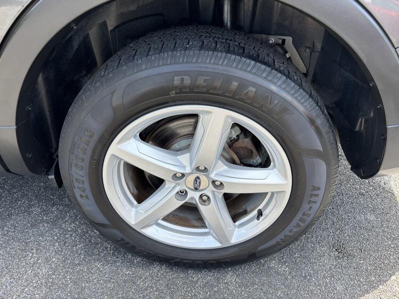 Ford Explorer XLT FWD 2019