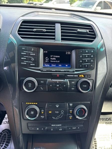 Ford Explorer XLT FWD 2019