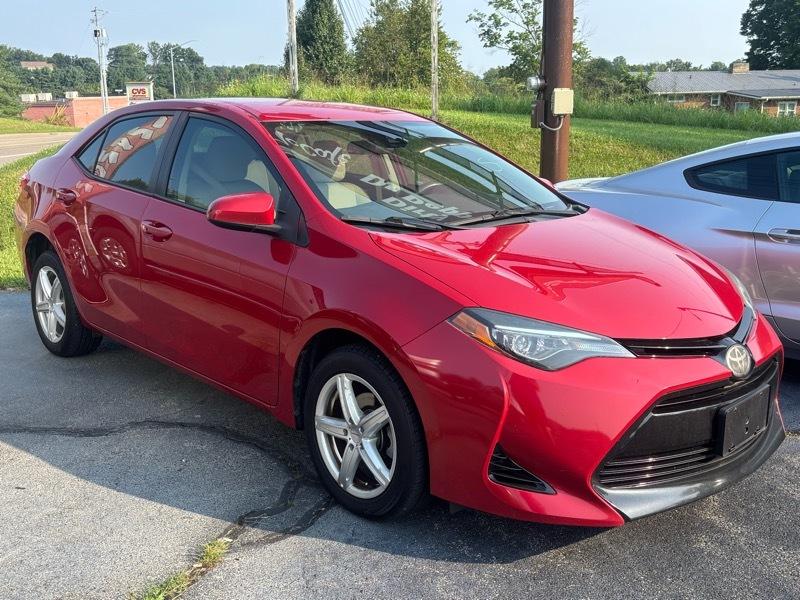 Toyota Corolla LE 4D Sedan at 2018