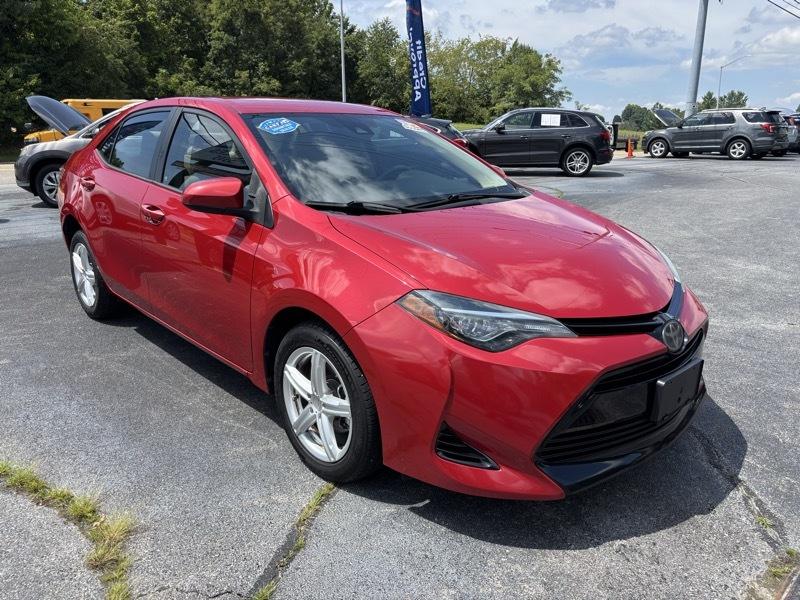Toyota Corolla LE 4D Sedan at 2018