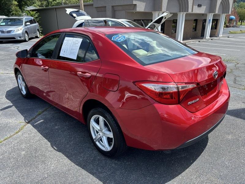Toyota Corolla LE 4D Sedan at 2018