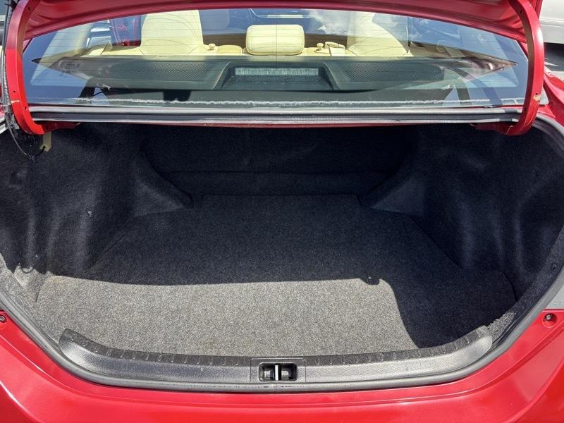 Toyota Corolla LE 4D Sedan at 2018