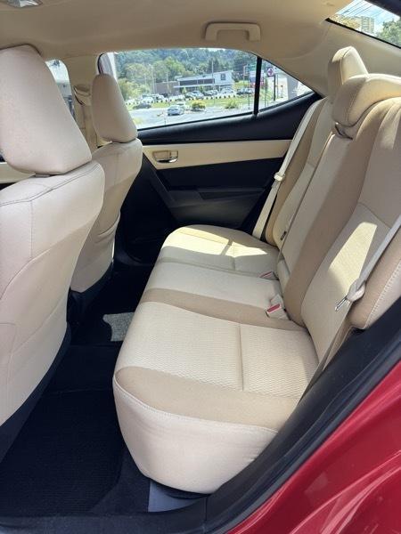 Toyota Corolla LE 4D Sedan at 2018