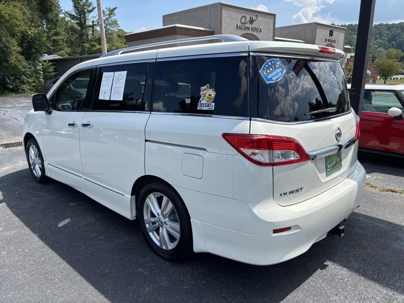 Nissan Quest Platinum 2015