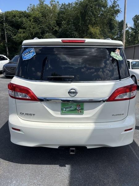 Nissan Quest Platinum 2015