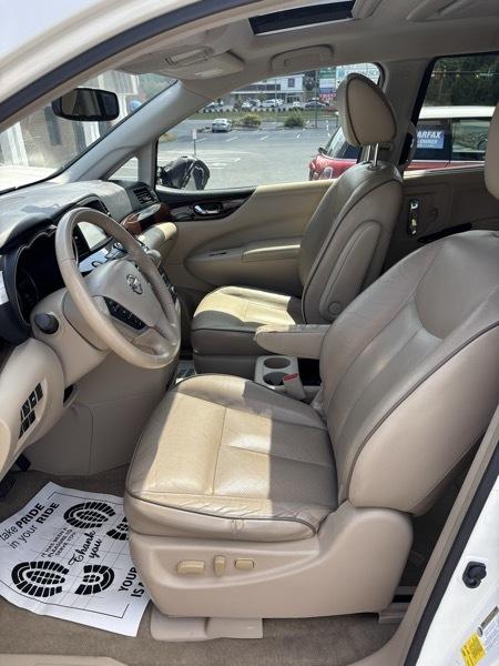 Nissan Quest Platinum 2015