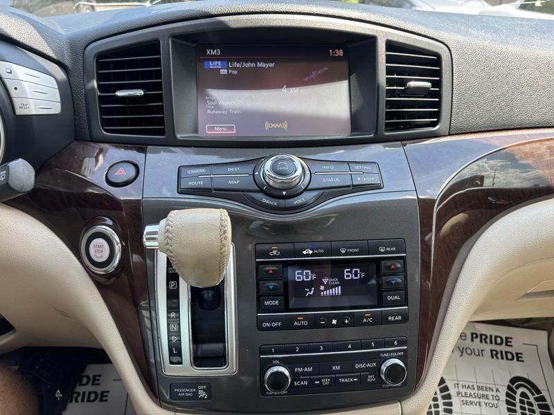 Nissan Quest Platinum 2015