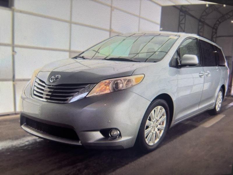 2011 Toyota Sienna Limited 7-Pass V6
