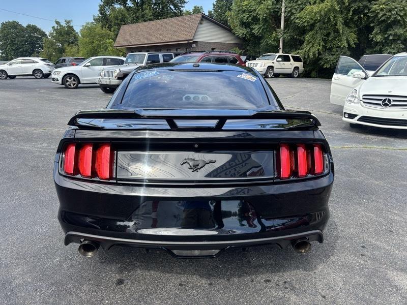 Ford Mustang EcoBoost Coupe 2017