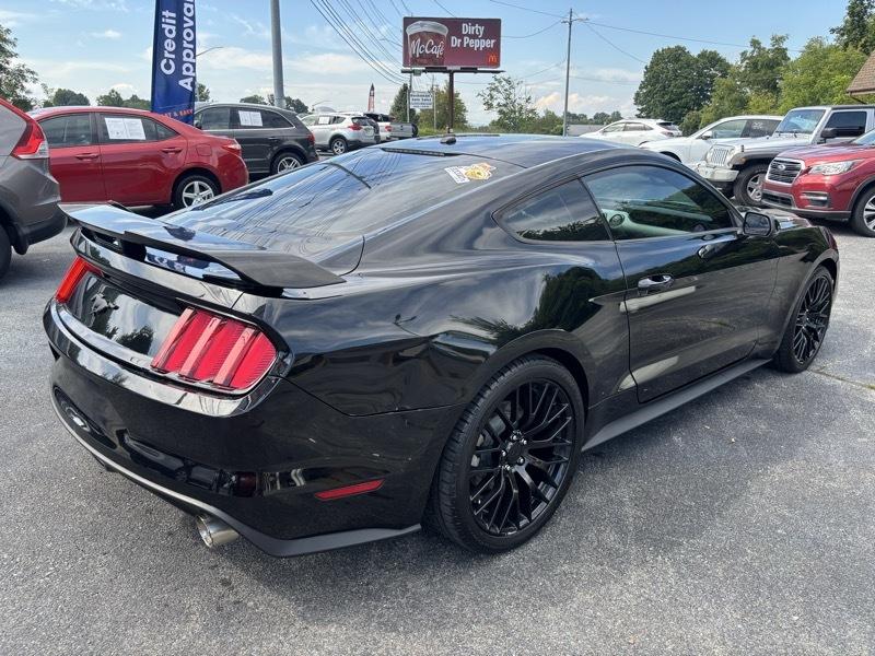 Ford Mustang EcoBoost Coupe 2017