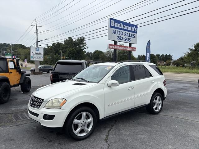 White 2008 Mercedes-Benz M-Class SUV / Crossover All-Wheel Drive Automatic