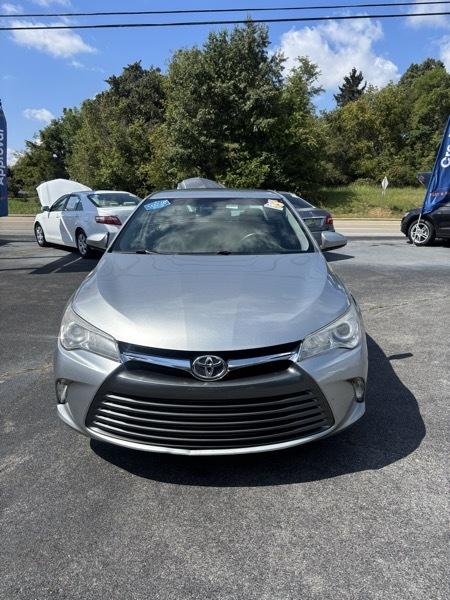 Toyota Camry SE 2017