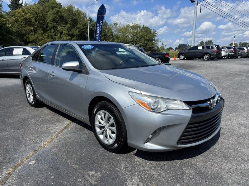 Toyota Camry SE 2017
