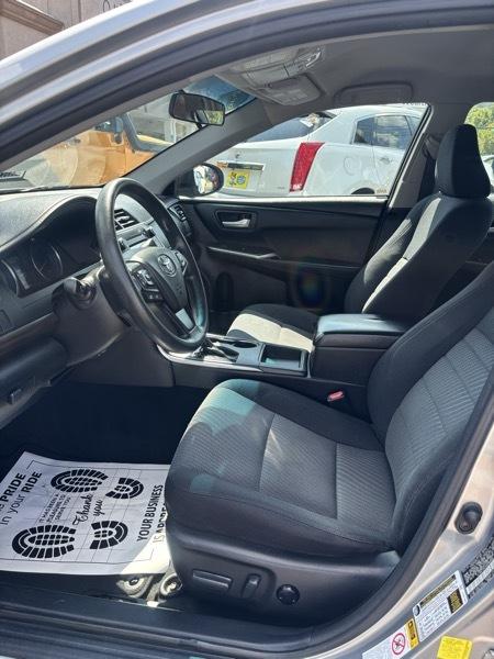 Toyota Camry SE 2017