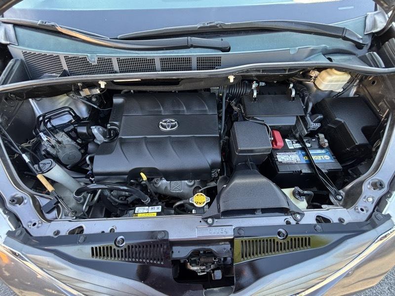 Toyota Sienna XLE FWD 8-Passenger V6 2014