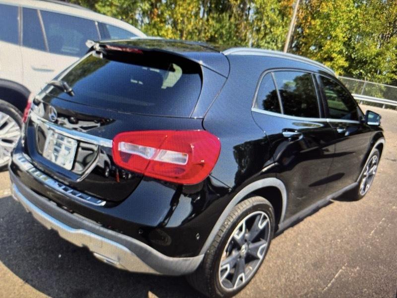 Mercedes-Benz GLA-Class GLA250 2019