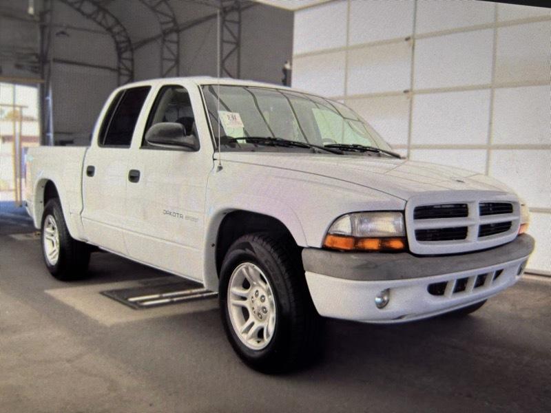 Dodge Dakota Sport Quad Cab 2WD 2002