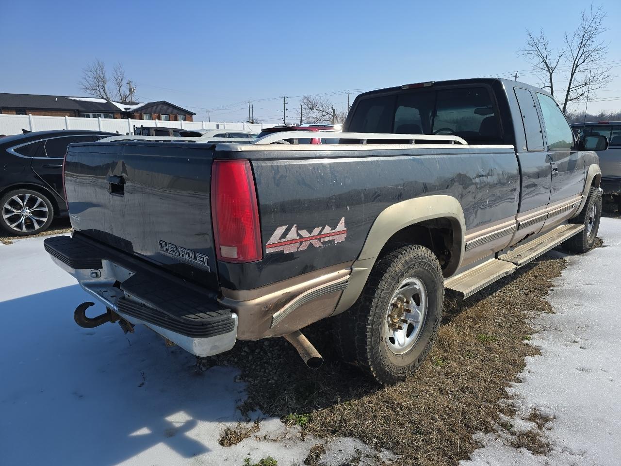 Chevrolet C/K 2500 Ext. Cab 6.5-ft. Bed 4WD 1998