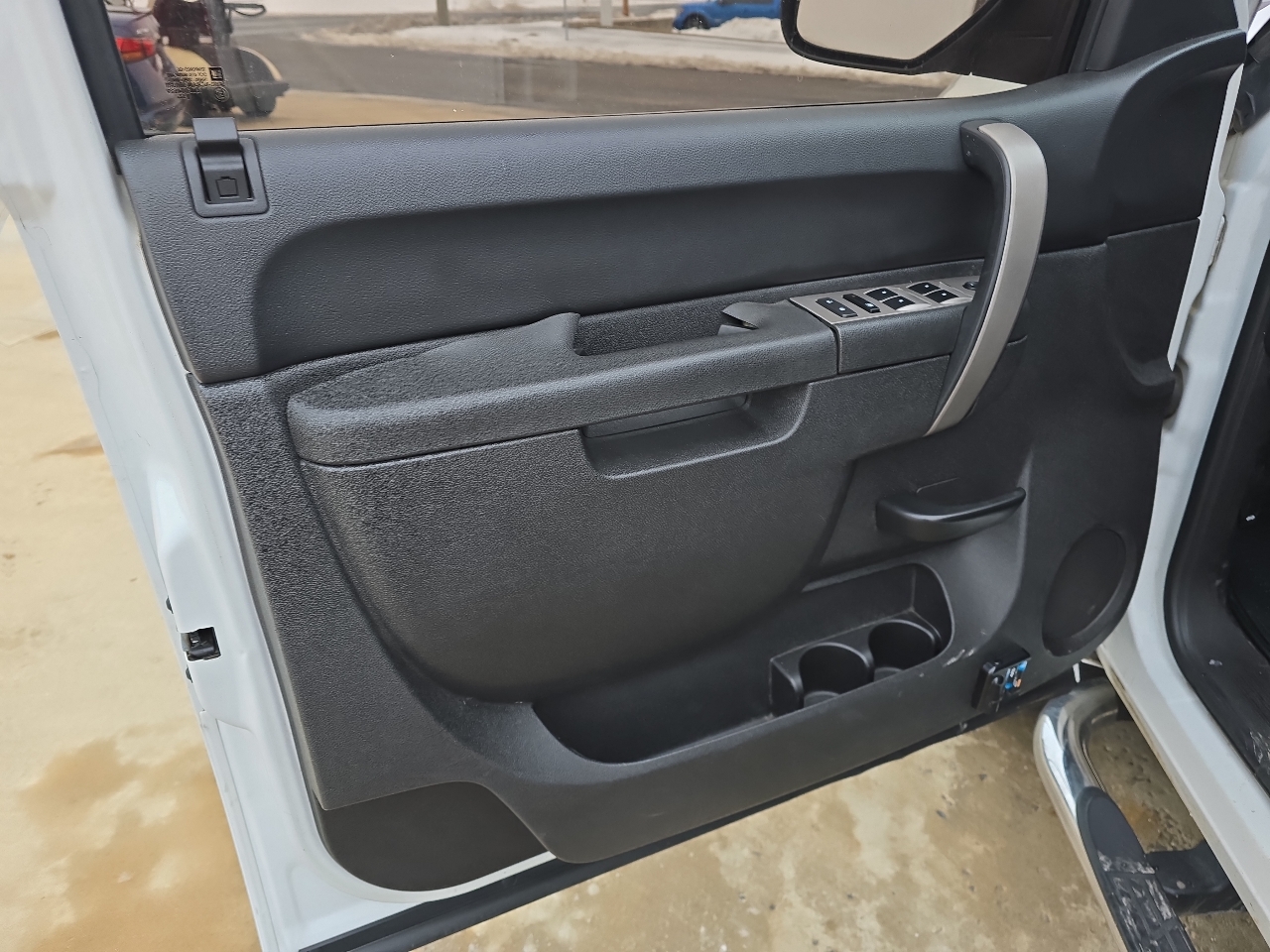 Chevrolet Silverado 1500 LT Crew Cab 4WD 2011