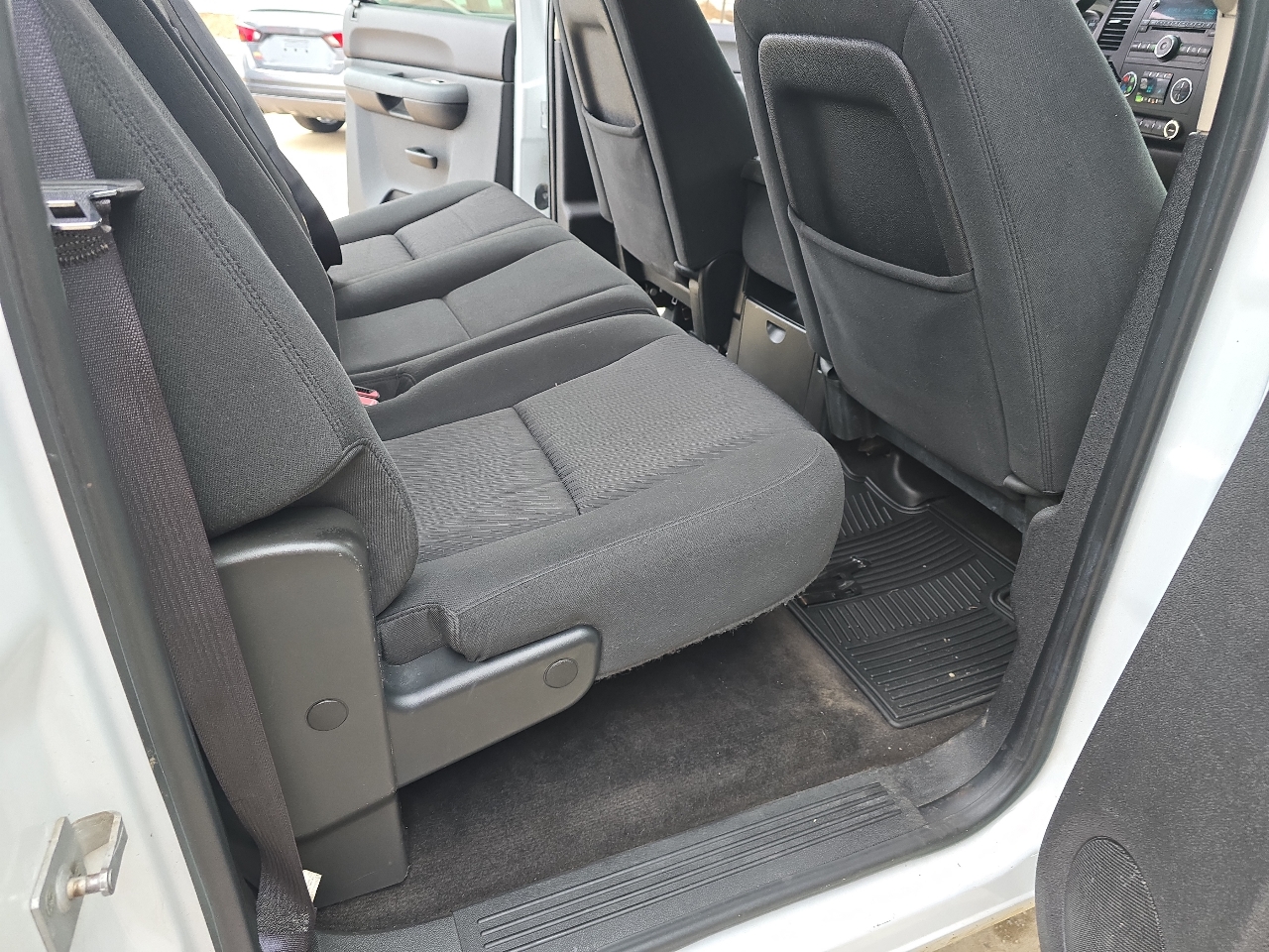 Chevrolet Silverado 1500 LT Crew Cab 4WD 2011