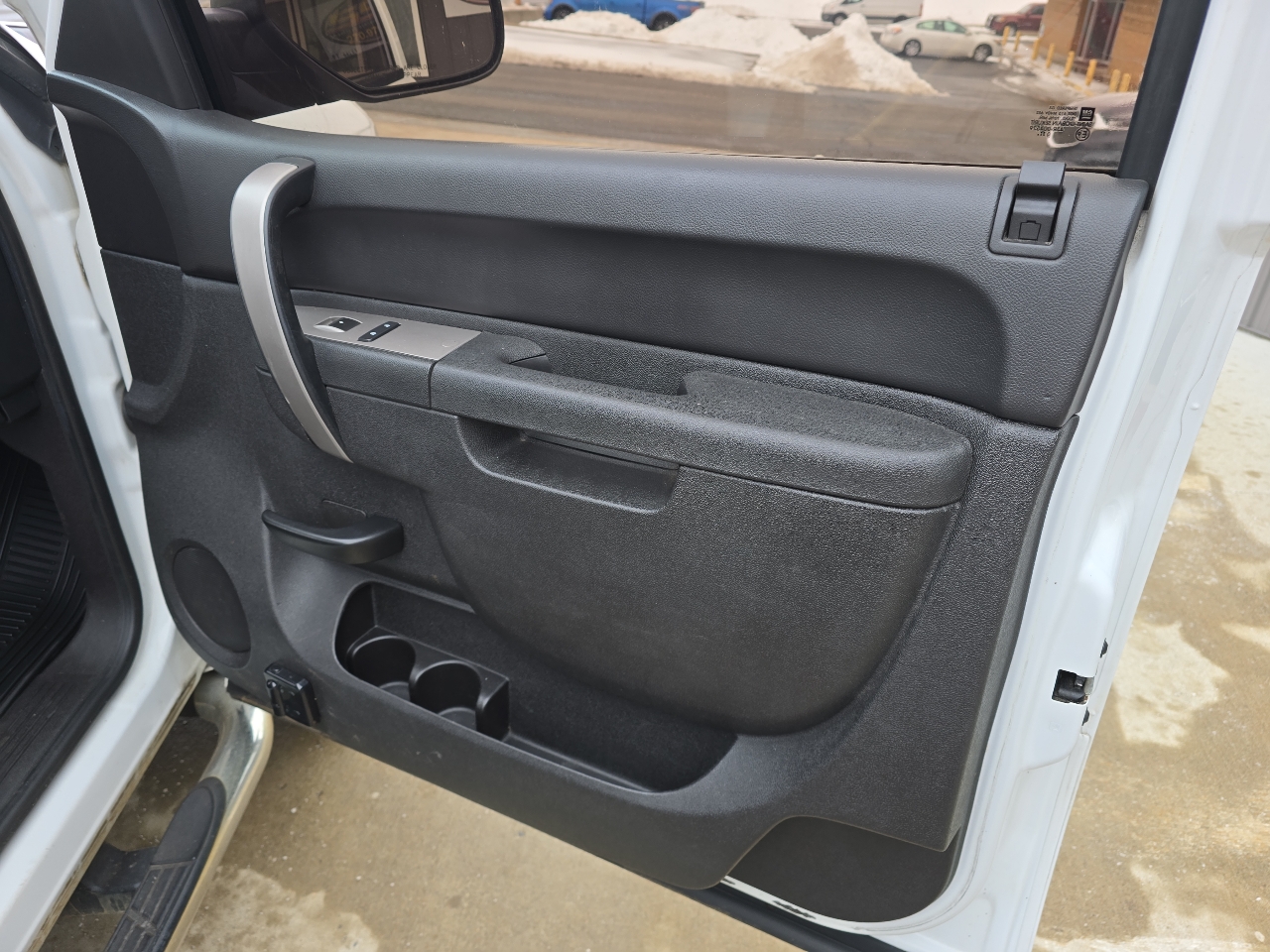 Chevrolet Silverado 1500 LT Crew Cab 4WD 2011