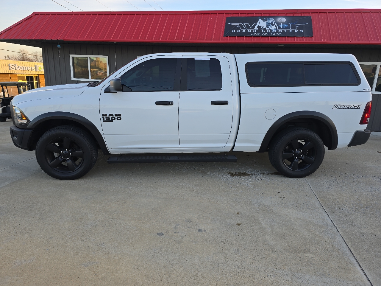 RAM 1500 SLT Quad Cab 4WD 2020