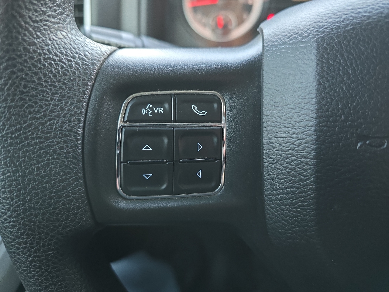 RAM 1500 SLT Quad Cab 4WD 2020