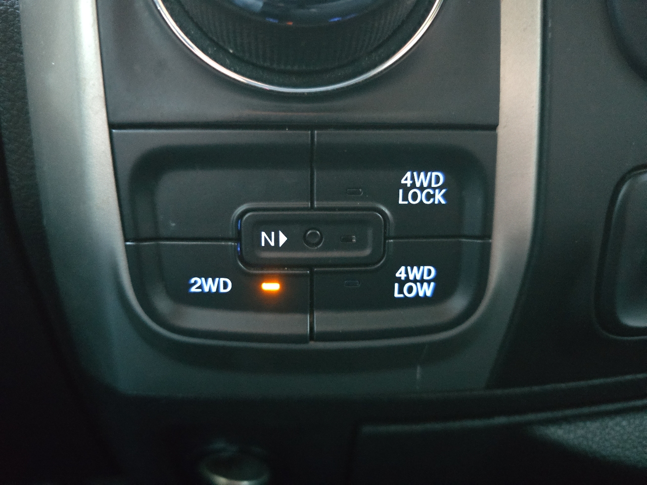 RAM 1500 SLT Quad Cab 4WD 2020