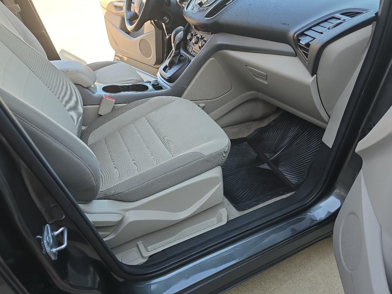 Ford Escape SE FWD 2016