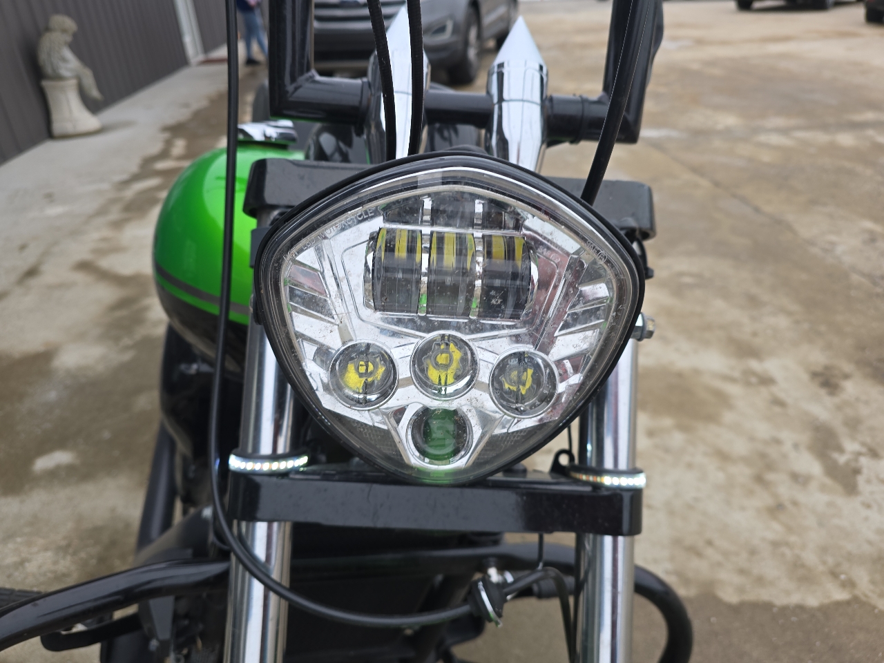 Kawasaki Vulcan 900 Custom  2018