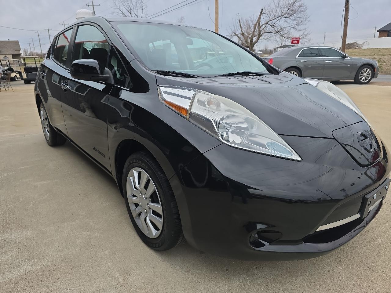 Nissan Leaf S 2015
